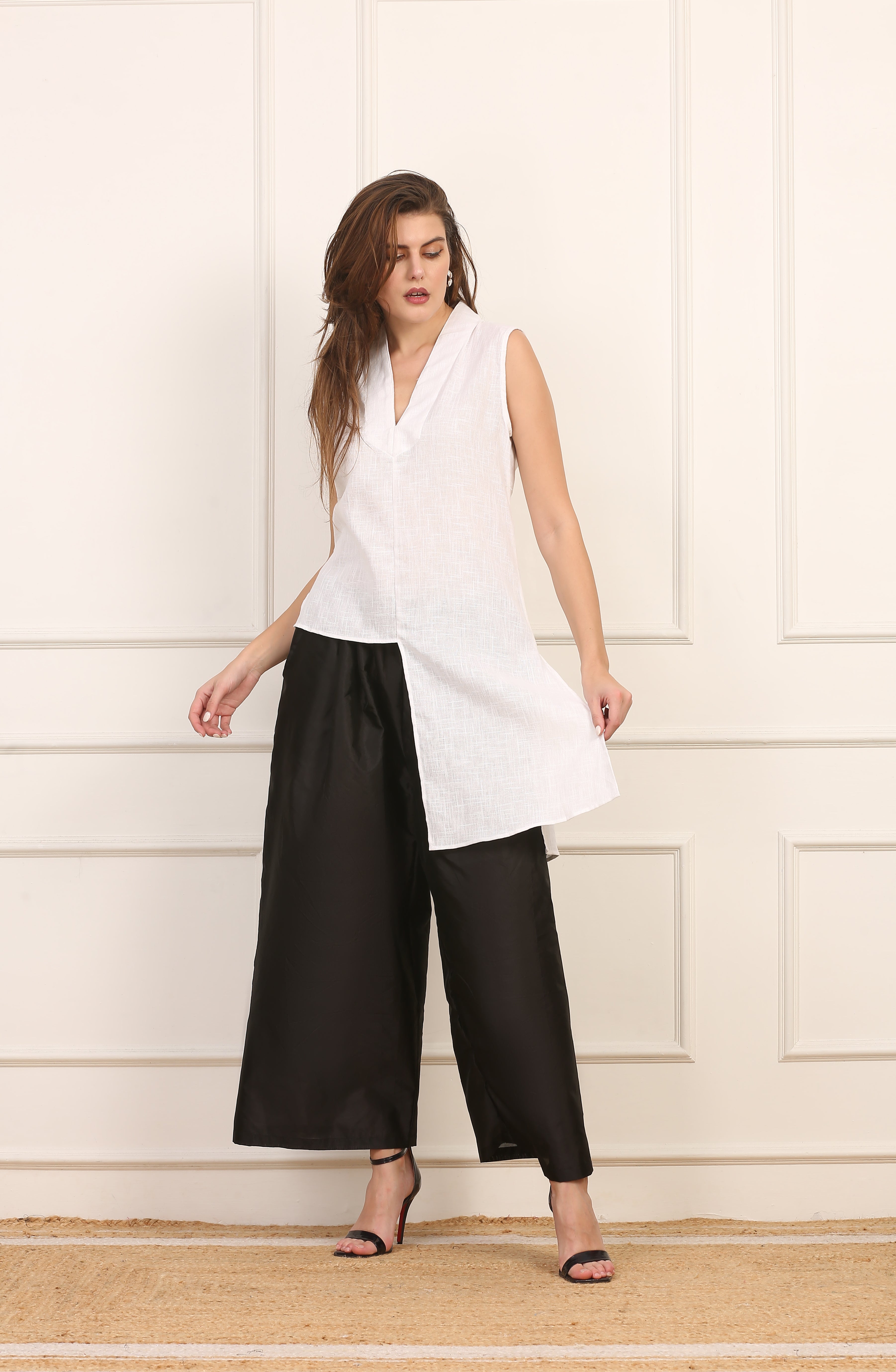 Top Asimmetrico in Lino Bianco