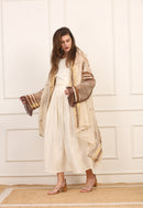 Stola Seta con Maniche e Ricami Toni Beige Artigianale