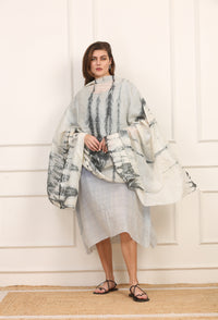 Stola in Seta Shibori Bianco e Nero