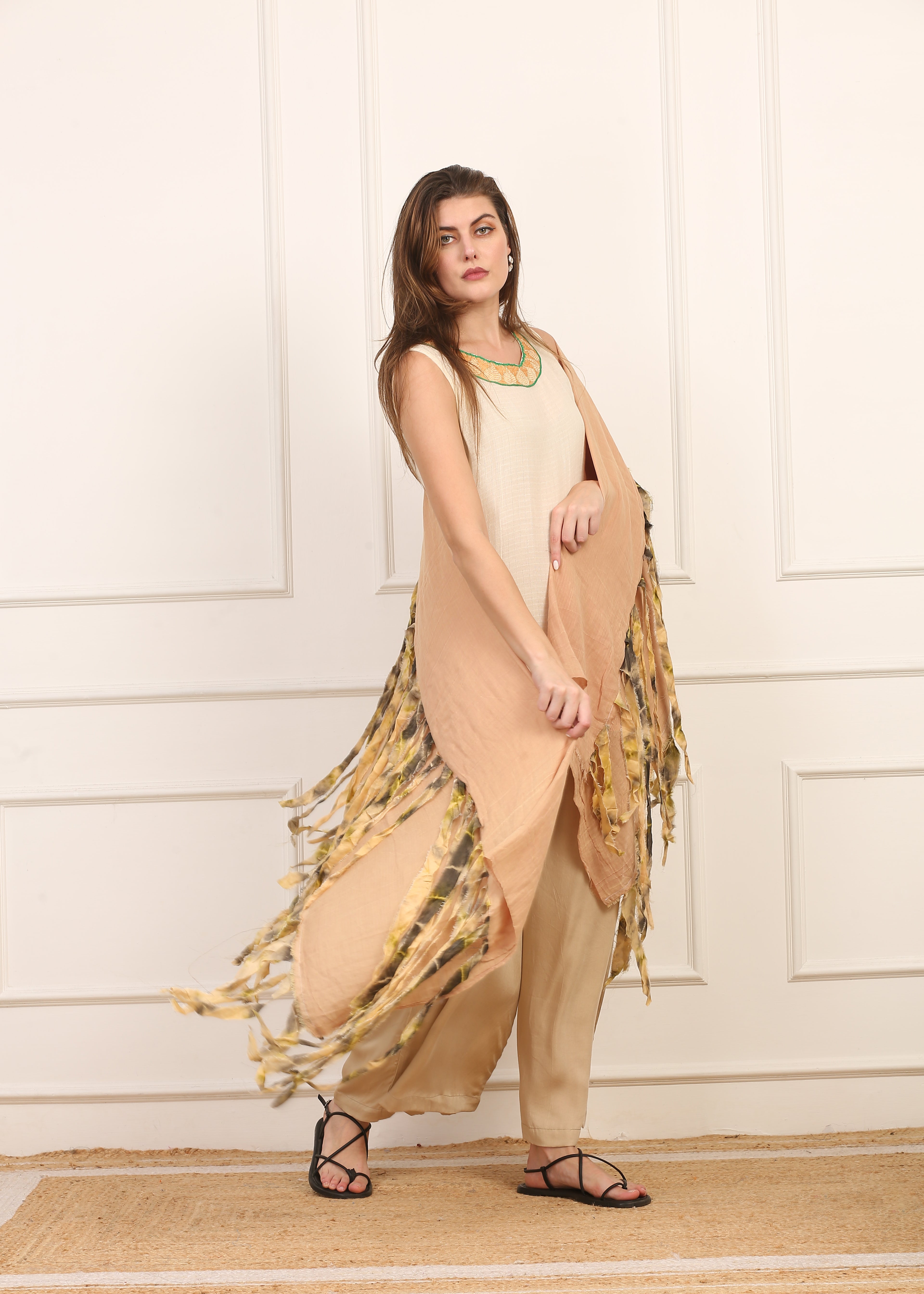 Stola in Seta Beige con Frange Artigianali Multicolor