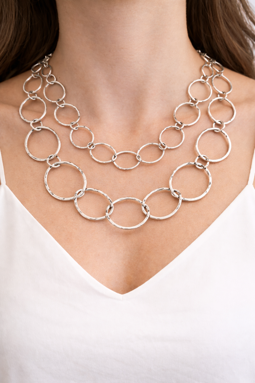 Collana a Doppio Giro di Anelli Bagnata in Argento
